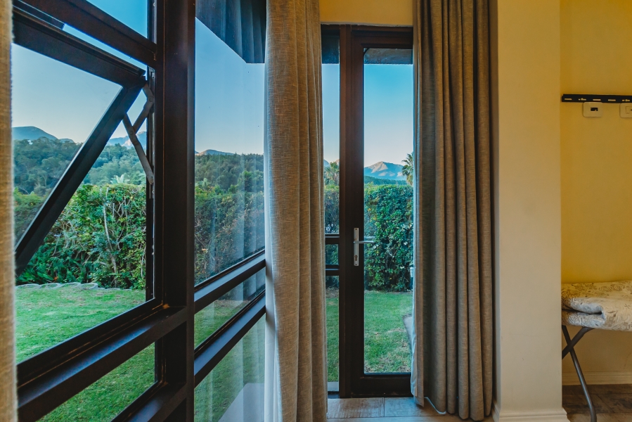 5 Bedroom Property for Sale in Eden Western Cape
